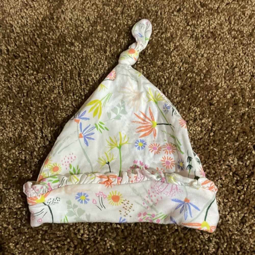 Magnetic Me Hat